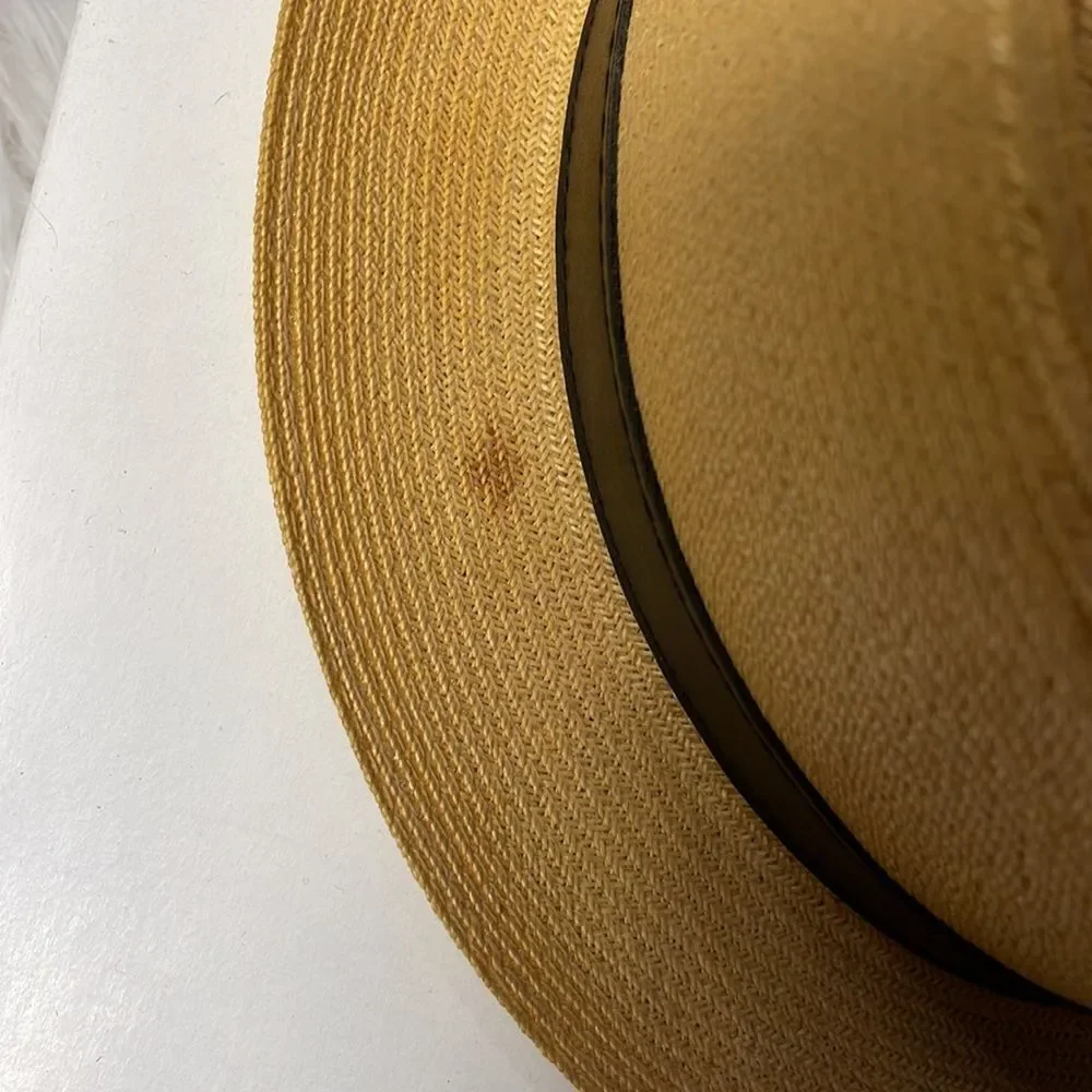 Tan/black straw dress/casual hat